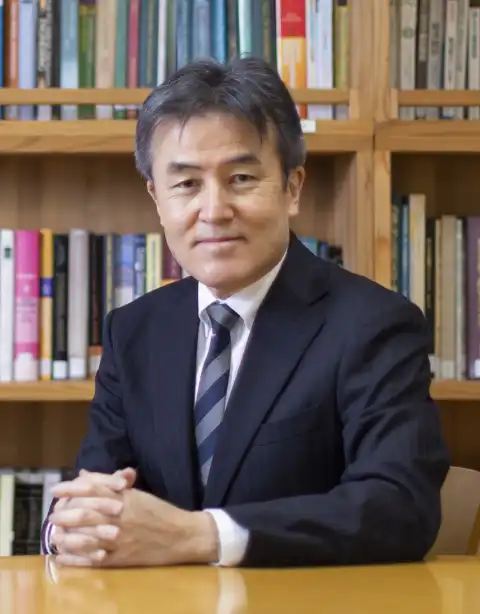 Toshihiko Nakata